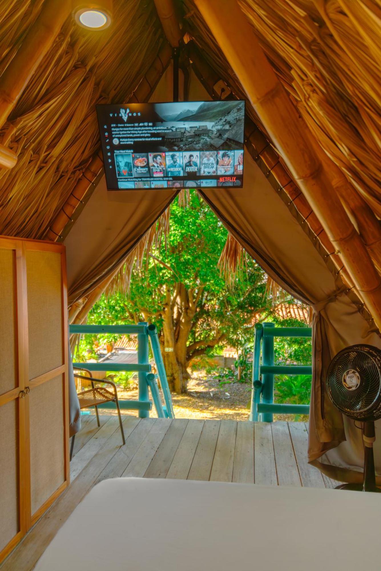 Traveler Hostel 산힐 외부 사진