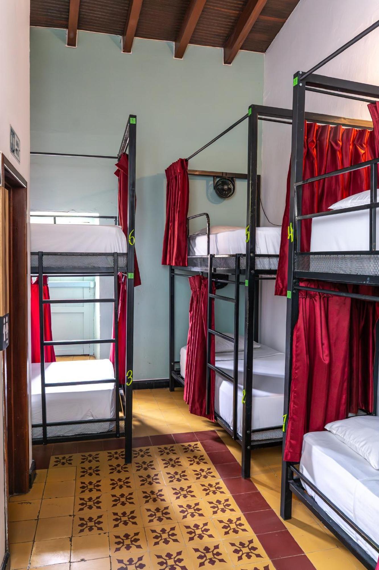 Traveler Hostel 산힐 외부 사진